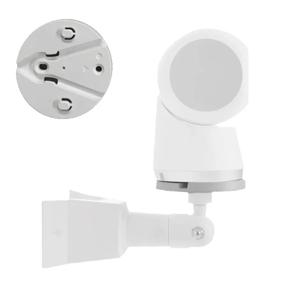 قطعتان من قاعدة الكاميرا البلا - مراجعة Eufy Camera E220 وسعره